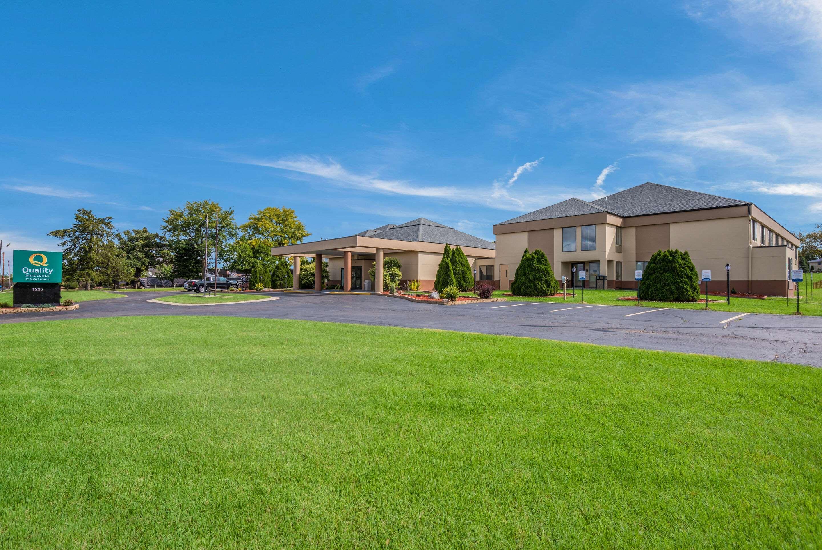 Americinn By Wyndham Atkinson 2*