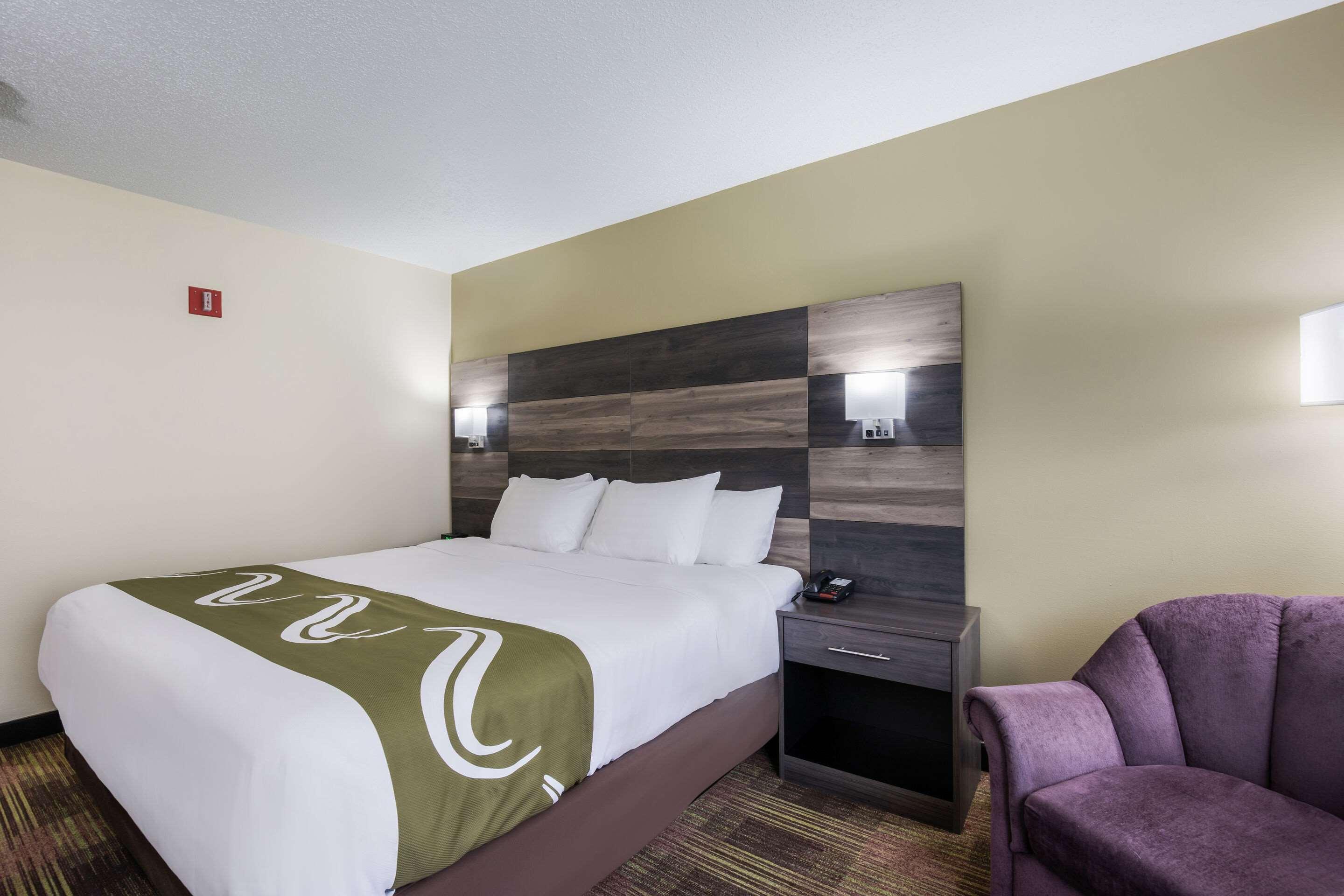 Hotel Americinn By Wyndham Atkinson