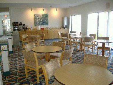 Hotel Americinn By Wyndham Atkinson 2*